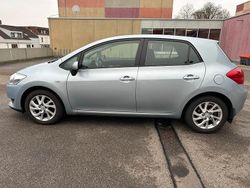 Blau Gebraucht 2008 Toyota Auris Kleinwagen | 7.100 € (Etwas zu teuer)