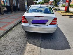 Silber Gebraucht 2005 Mercedes C180 Limousine | 2.550 € (Fairer Preis)