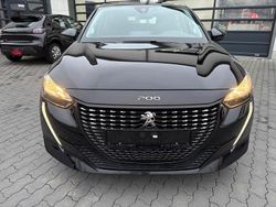Schwarz Gebraucht 2022 Peugeot 208 Kleinwagen | 7.900 € (Guter Preis)