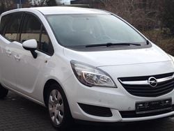 Weiß Gebraucht 2015 Opel Meriva Edition Van / Kleinbus | 9.950 € (Fairer Preis)