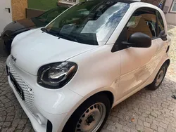 Weiß Gebraucht 2021 Smart ForTwo Electric Drive Coupé | 7.100 € (Fairer Preis)