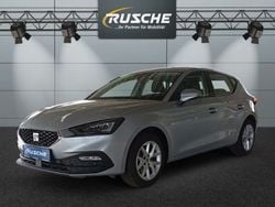 Silber Gebraucht 2023 Seat Leon Style Limousine | 21.997 € (Fairer Preis)