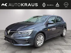 Grau Gebraucht 2022 Renault Mégane IV Zen Limousine | 21.900 € (Fairer Preis)
