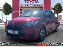 Emotional red Neu 2024 Toyota Yaris Hybrid Plus Limousine | 30.990 € (Fairer Preis)