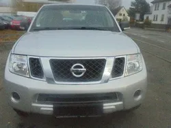 Silber Gebraucht 2012 Nissan Pathfinder SE SUV | 8.600 € (Fairer Preis)