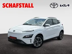 Weiss (polar white / sol) Gebraucht 2022 Hyundai Kona Select SUV | 17.689 € (Superpreis)