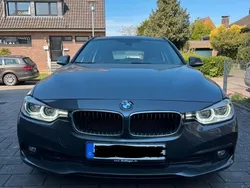 Grau Gebraucht 2019 BMW 318 Kombi | 18.499 € (Superpreis)