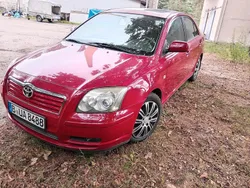 Rot Gebraucht 2005 Toyota Avensis Limousine | 2.500 € (Superpreis)