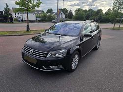 Schwarz Gebraucht 2012 VW Passat Exclusive Kombi | 8.750 € (Fairer Preis)