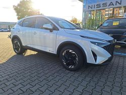 Weiß (pearl white perleffekt) Neu 2025 Nissan Qashqai N-Connecta SUV | 36.990 € (Fairer Preis)