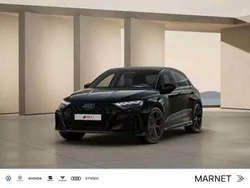 Mythosschwarz metallic Neu 2025 Audi RS3 Kleinwagen | 76.190 €