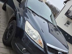 Grau Gebraucht 2008 Ford Focus Kleinwagen | 1.990 € (Fairer Preis)