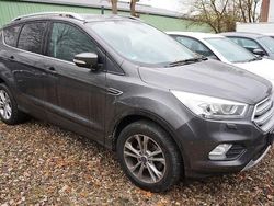 Grau Gebraucht 2017 Ford Kuga SUV | 13.650 € (Guter Preis)