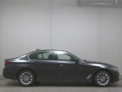 Grau Gebraucht 2021 BMW 530 Sport Line Limousine | 27.680 € (Superpreis)