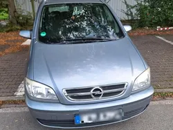 Silber Gebraucht 2005 Opel Zafira Van / Kleinbus | 1.800 € (Fairer Preis)