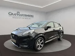 Obsidianschwarz metallic Neu 2025 Ford Puma Gen-E ST-Line SUV | 28.980 €