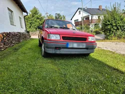Rot Gebraucht 1992 Opel Corsa Kleinwagen | 3.550 €