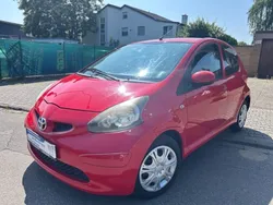 Rot Gebraucht 2008 Toyota Aygo City Kleinwagen | 1.800 € (Guter Preis)