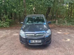 Schwarz Gebraucht 2009 Opel Zafira Van / Kleinbus | 3.000 €