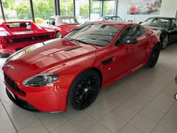 Orange Gebraucht 2014 Aston Martin V8 Vantage Coupé | 72.300 € (Fairer Preis)