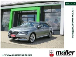 Grau (business grau metallic) Gebraucht 2016 Skoda Superb Style Kombi | 17.490 € (Fairer Preis)