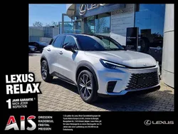 Platinsilber/schwarz Neu 2025 Lexus LBX SUV | 31.990 € (Fairer Preis)