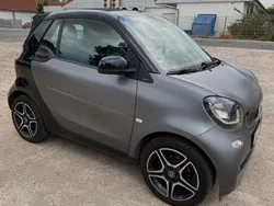 Schwarz Gebraucht 2016 Smart ForTwo Cabrio Prime Cabrio | 11.900 € (Fairer Preis)