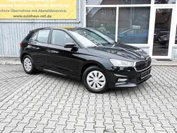 Schwarz Gebraucht 2024 Skoda Fabia Selection Kleinwagen | 16.390 € (Fairer Preis)