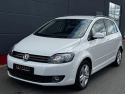 Weiß Gebraucht 2009 VW Golf Plus Cross Comfortline Van / Kleinbus | 3.990 € (Guter Preis)