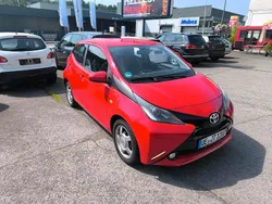 Rot Gebraucht 2017 Toyota Aygo Kleinwagen | 7.490 € (Superpreis)