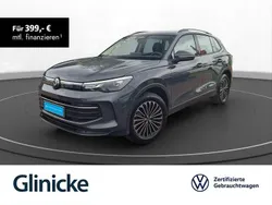 Grau Gebraucht 2024 VW Tiguan Life SUV | 34.870 € (Fairer Preis)