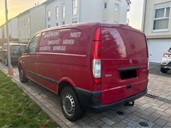 Rot Gebraucht 2007 Mercedes Vito Van | 2.450 €