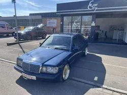Blau Gebraucht 1992 Mercedes 190 Limousine | 9.899 €