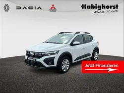 Weiß Gebraucht 2024 Dacia Sandero Expression Kleinwagen | 15.800 € (Guter Preis)