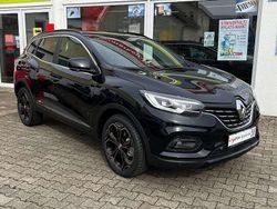 Sternenschwarz Gebraucht 2022 Renault Kadjar Black Edition SUV | 33.000 €