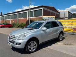 Grau Gebraucht 2010 Mercedes ML350 SUV | 10.300 €
