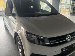 Weiß Gebraucht 2019 VW Caddy Maxi Van / Kleinbus | 14.500 €