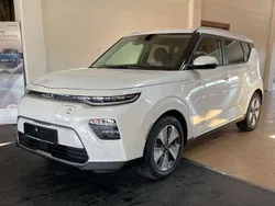 Schneeweiß Gebraucht 2023 Kia Soul EV Inspiration SUV | 33.990 € (Fairer Preis)