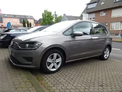 Grau Gebraucht 2015 VW Golf Sportsvan Comfortline Van / Kleinbus | 13.150 € (Fairer Preis)