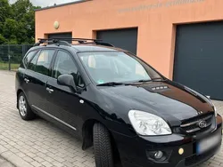Schwarz Gebraucht 2010 Kia Carens Van / Kleinbus | 3.800 €