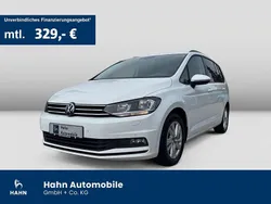Weiß Gebraucht 2020 VW Touran Comfortline Van / Kleinbus | 20.290 € (Fairer Preis)