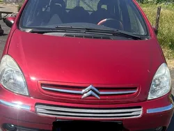 Rot Gebraucht 2008 Citroën Xsara Picasso Van / Kleinbus | 1.500 € (Teuer)