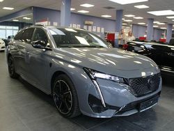 Grau Gebraucht 2024 Peugeot e-308 SW GT Kombi | 28.980 €