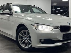 Weiß Gebraucht 2015 BMW 318 Sport Line Kombi | 8.680 € (Guter Preis)