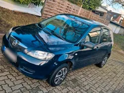 Blau Gebraucht 2003 Mazda 2 Kombi | 700 €