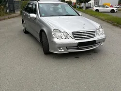 Silber Gebraucht 2005 Mercedes C180 Avantgarde Kombi | 3.200 € (Etwas zu teuer)