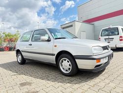 Silber Gebraucht 1993 VW Golf Coupé | 2.980 €