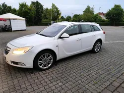 Weiß Gebraucht 2009 Opel Insignia Kombi | 2.900 €