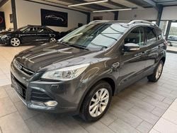 Grau Gebraucht 2016 Ford Kuga Titanium SUV | 10.900 € (Guter Preis)