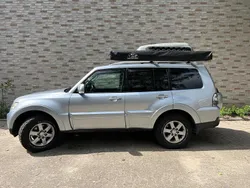 Silber Gebraucht 2007 Mitsubishi Pajero SUV | 11.200 € (Superpreis)